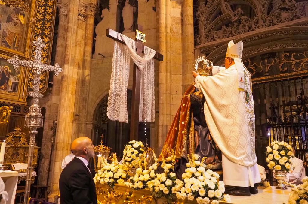 Coronación Canónica de la Santísima Virgen del Mercado, la Antigua del Camino, de León